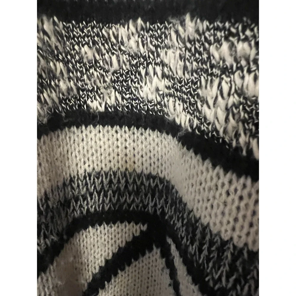 Vtg 90s Gabrielle Geometric‎ Sweater Leather Patch Black White Tribal Funky Sz L